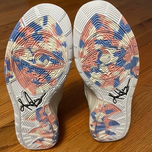 Size 18 - DS Nike Kyrie 6 Preheat Collection "Los Angeles " (CN9839-101) - Picture 7 of 12